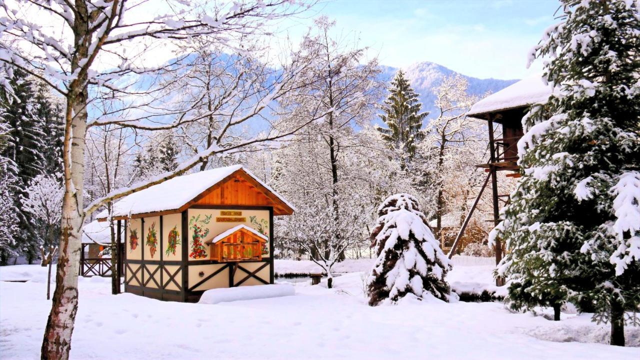 Fratii Jderi - Utopia Verde Brezoi Exterior foto